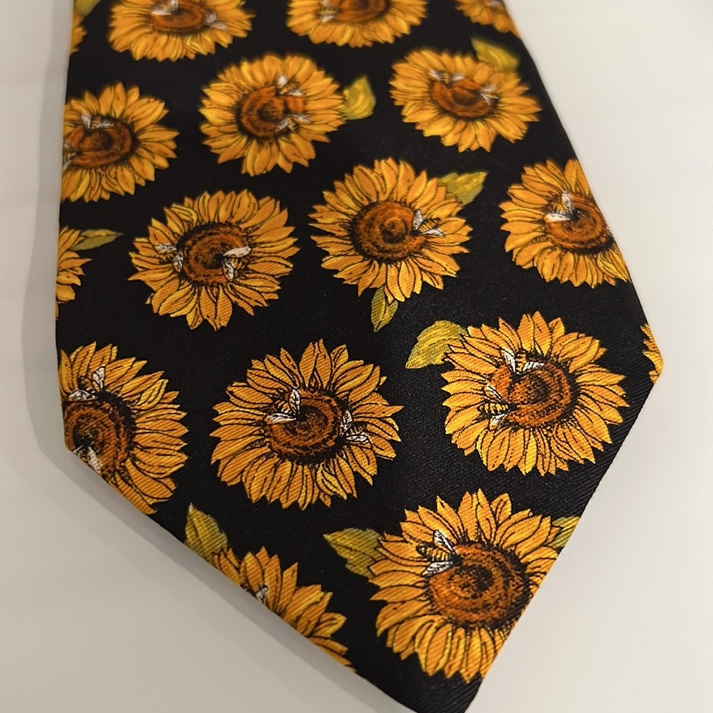 Yves Saint Laurent lightly used tie